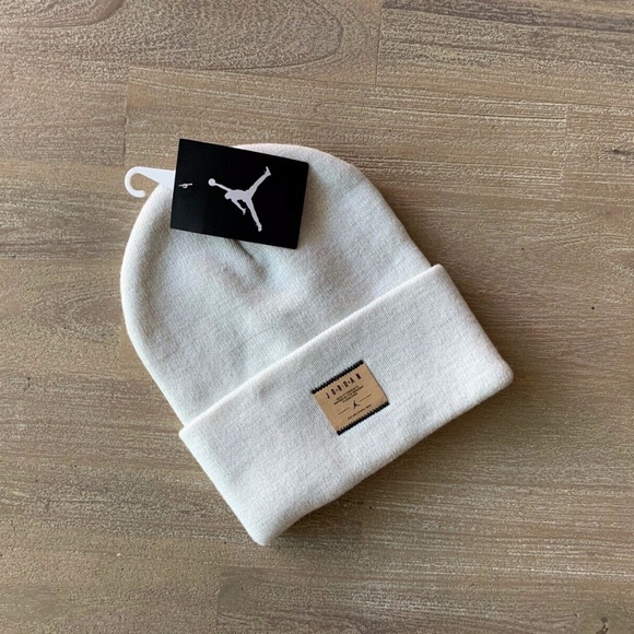 Nike Accessories - NIKE AIR JORDAN CUFFEED UTILITY BEANIE UNISEX